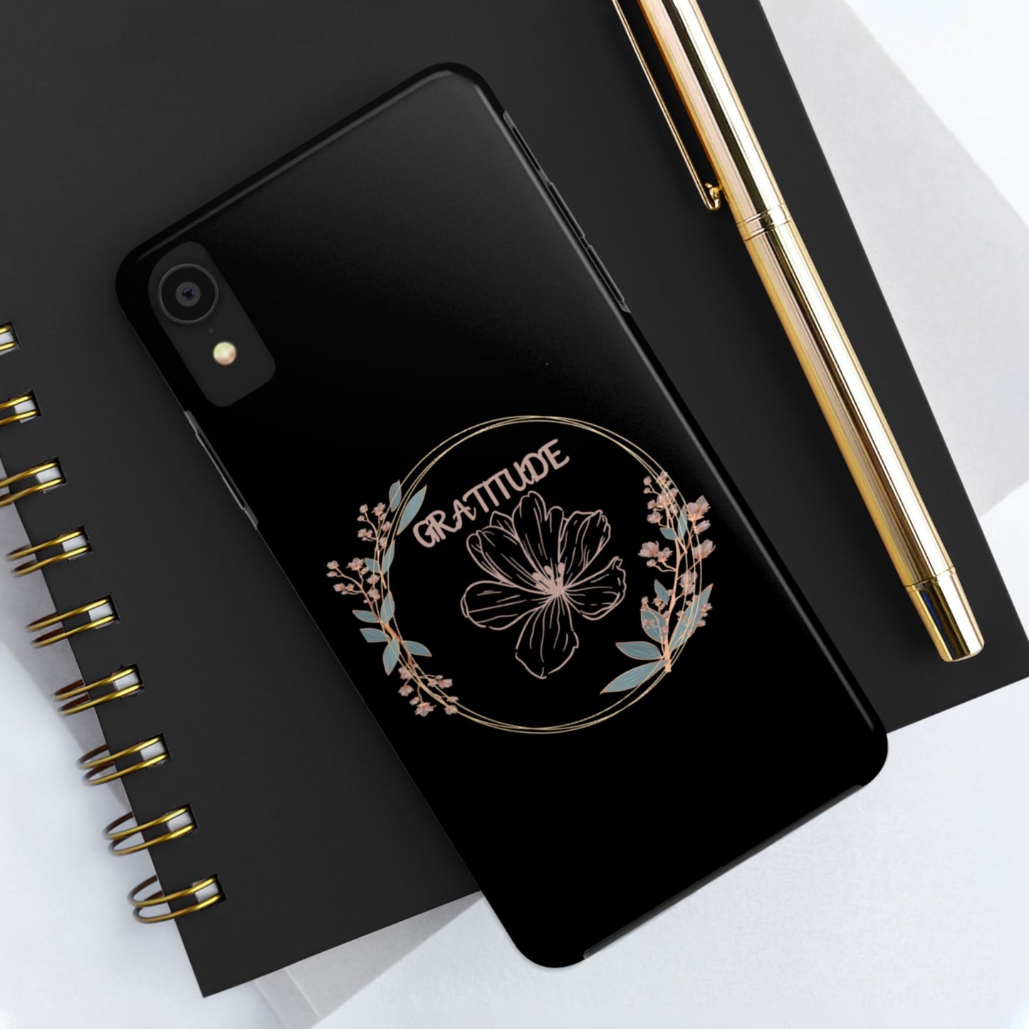 Coque rigide à motif floral collection Gratitude : une protection élégante au quotidien